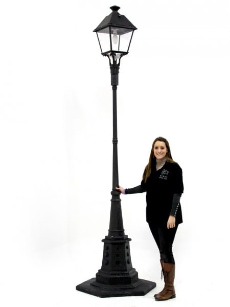 Giant Street Lamp