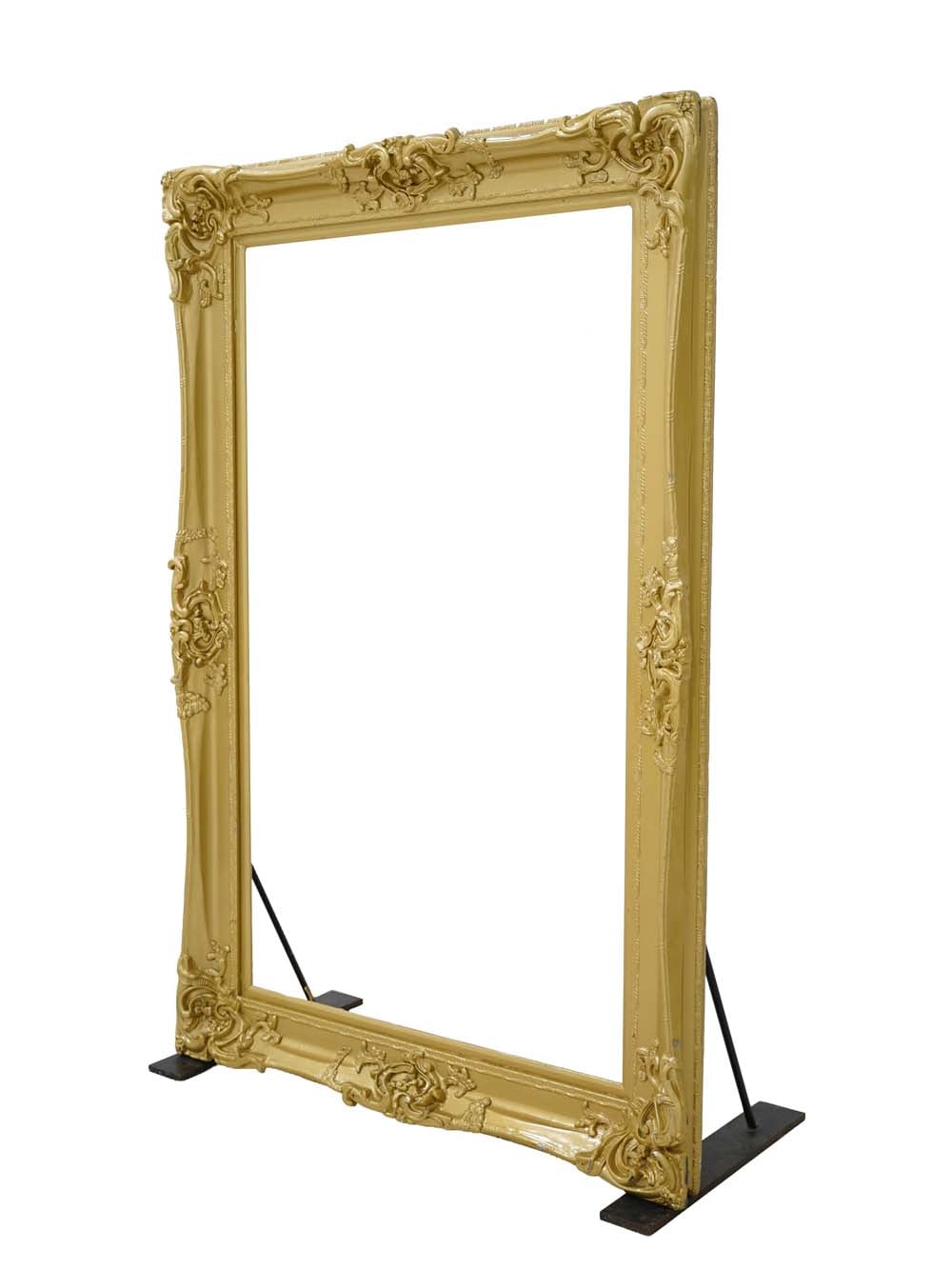FRM17_Medium Ornate Gold Frame_event_prop_hire_EPH_Creative (16) copy _opimised