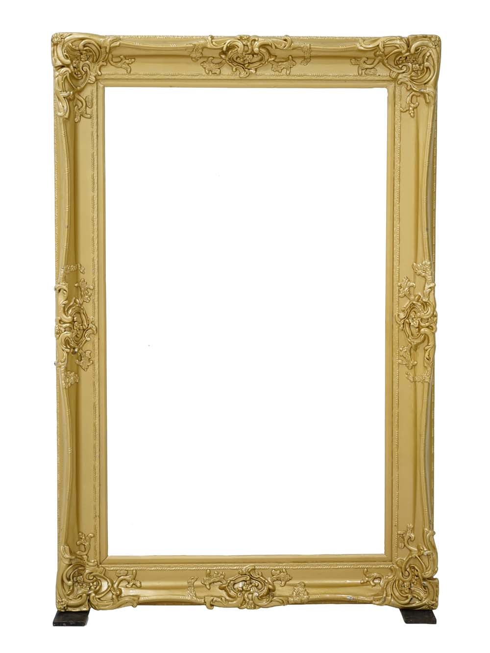 FRM17_Medium Ornate Gold Frame_event_prop_hire_EPH_Creative copy _opimised