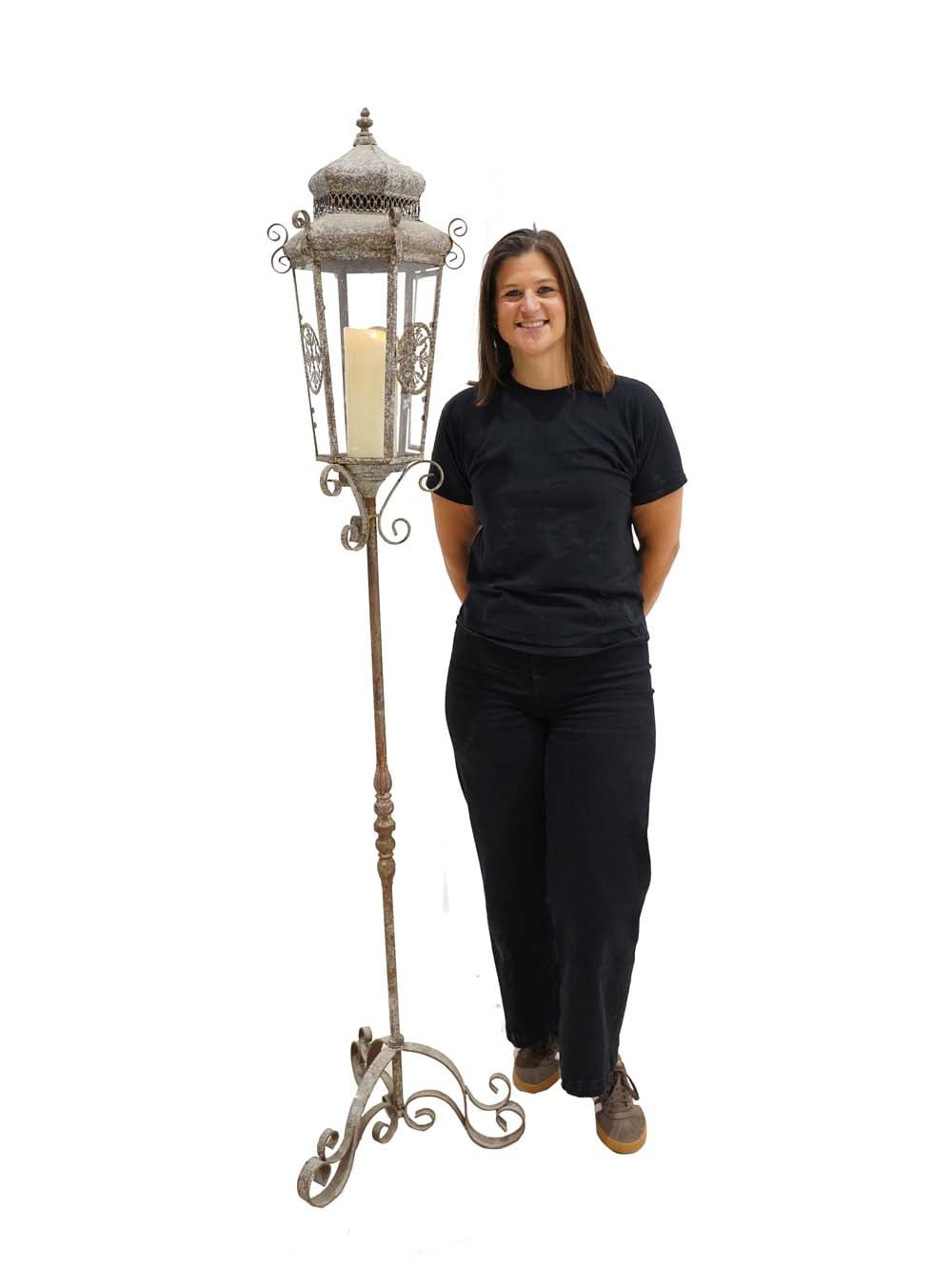 LE102_Floor Standing Lantern_event_prop_hire_EPH_Creative (11) copy _optimised