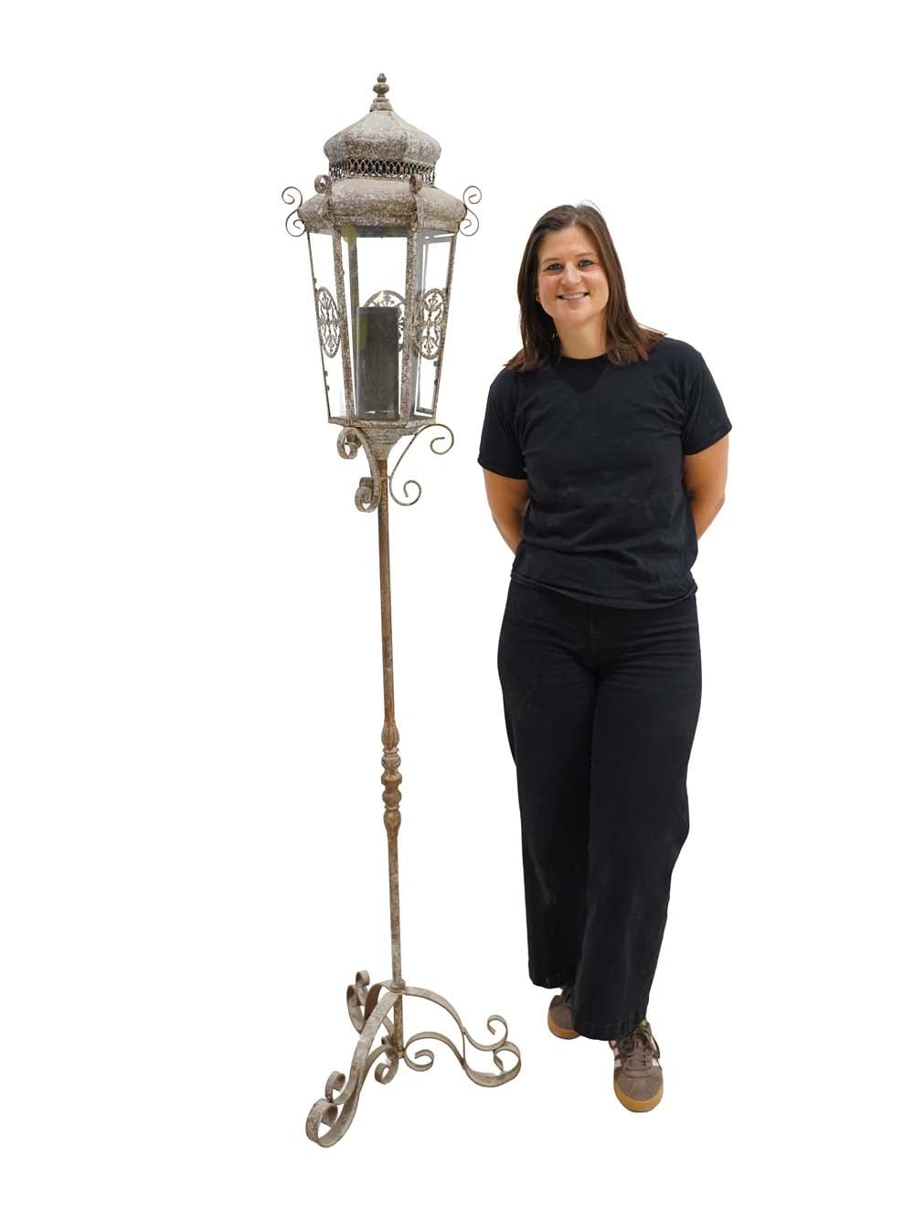 LE102_Floor Standing Lantern_event_prop_hire_EPH_Creative (23) copy _optimised