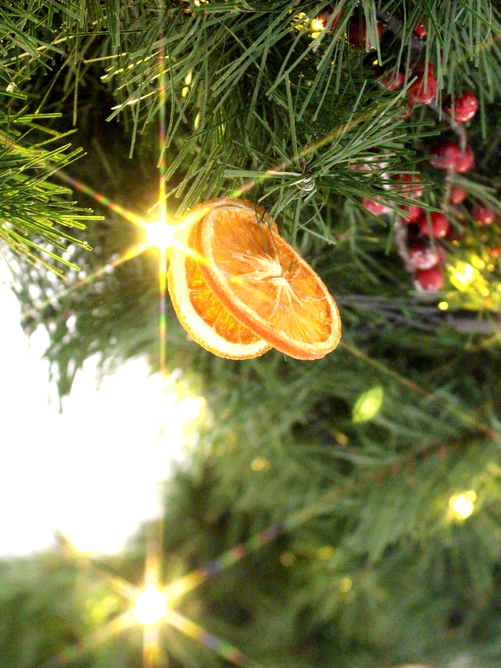 SN2947_Giant_Hanging_Pre-Lit_Wreath_event_prop_hire_0054LG_0086_copy