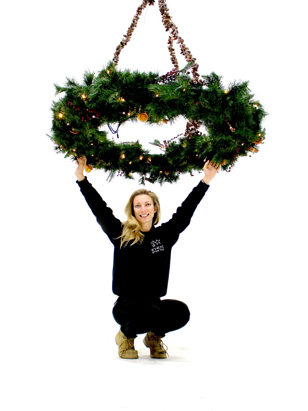SN2947_Giant_Hanging_Pre-Lit_Wreath_event_prop_hire_0064LG_0111_copy