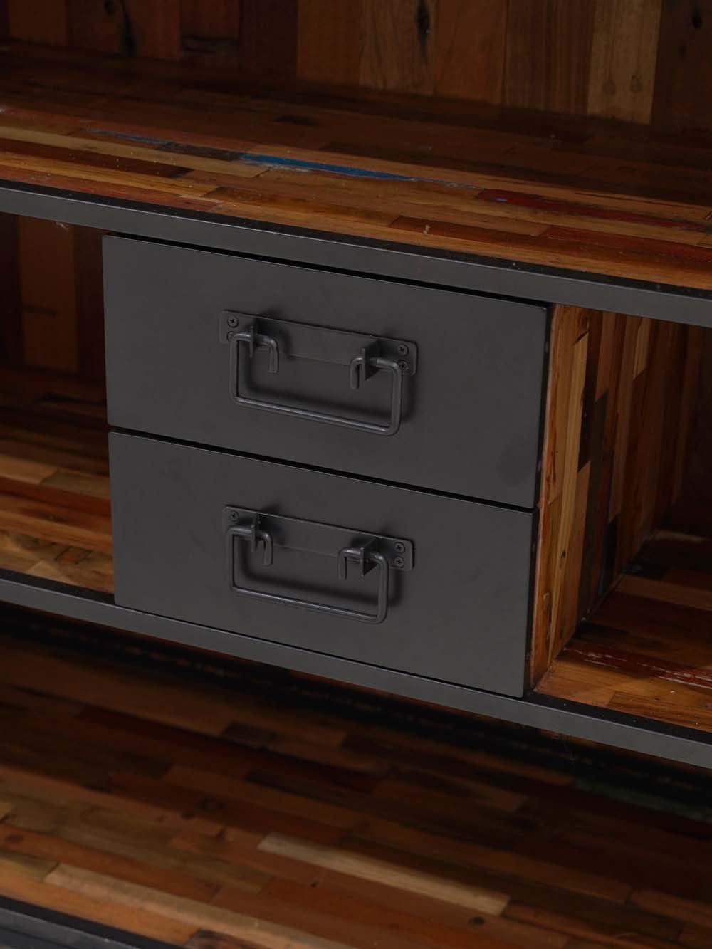 SN6745 _Luxury Pallet Bar (Triple)_event_prop_hire_EPH_Creative_226 copy _high_res _optimised