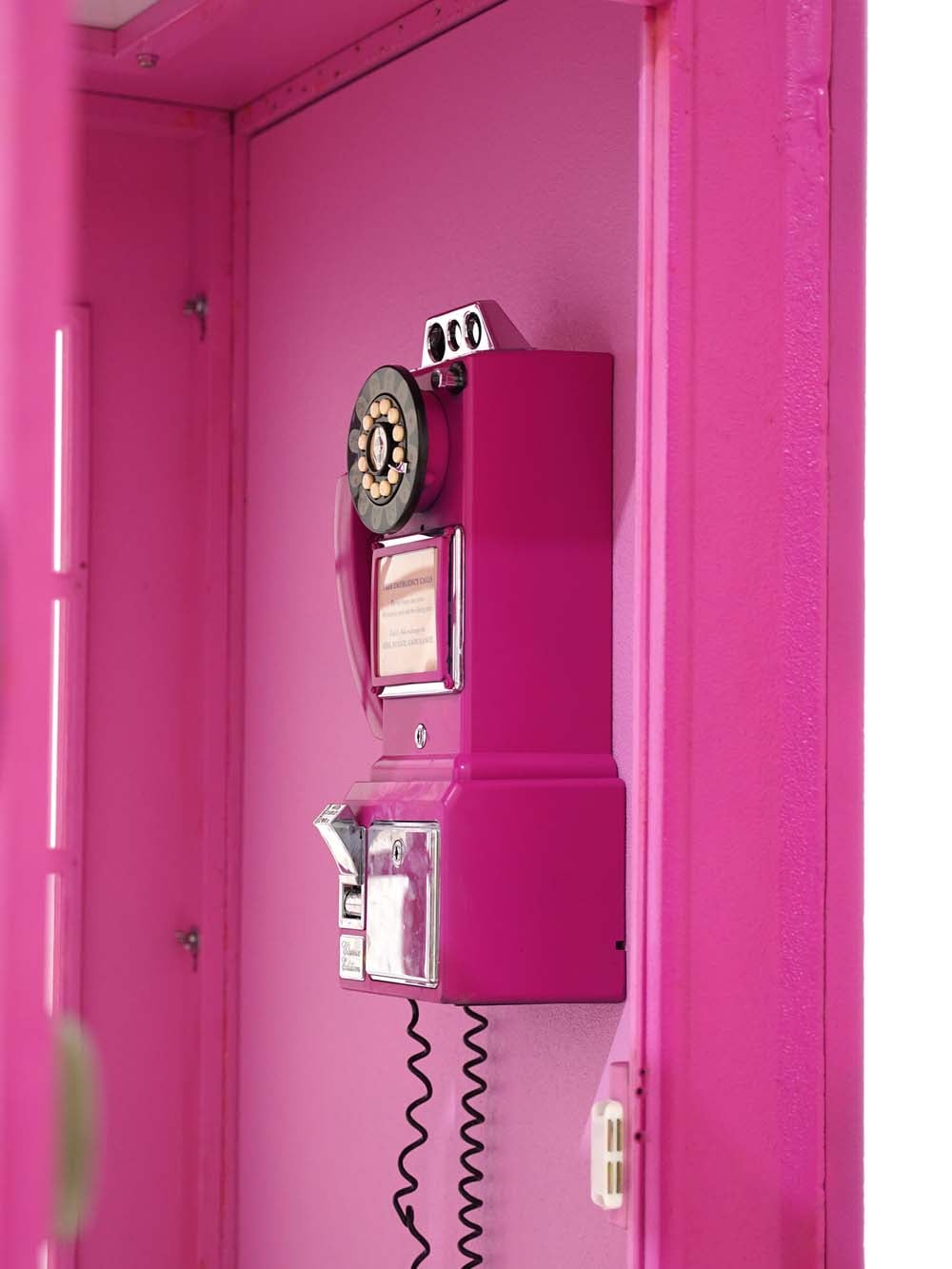 SN11818_Pink Telephone Box_event_prop_hire_EPH_Creative (6) copy _optimised