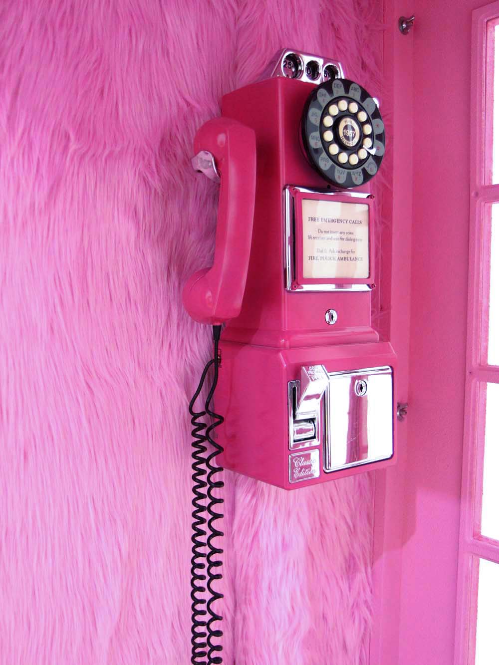 SN11818_Pink Telephone Box_event_prop_hire_EPH_Creative_469__optimised copy