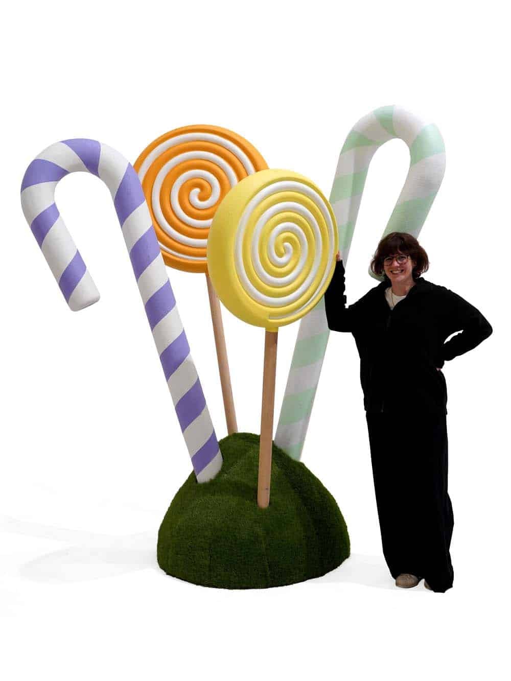 SN7327 _Giant Candy Cane Hill - Pastel Colours_event_prop_hire_EPH_Creative_028 copy _optimised
