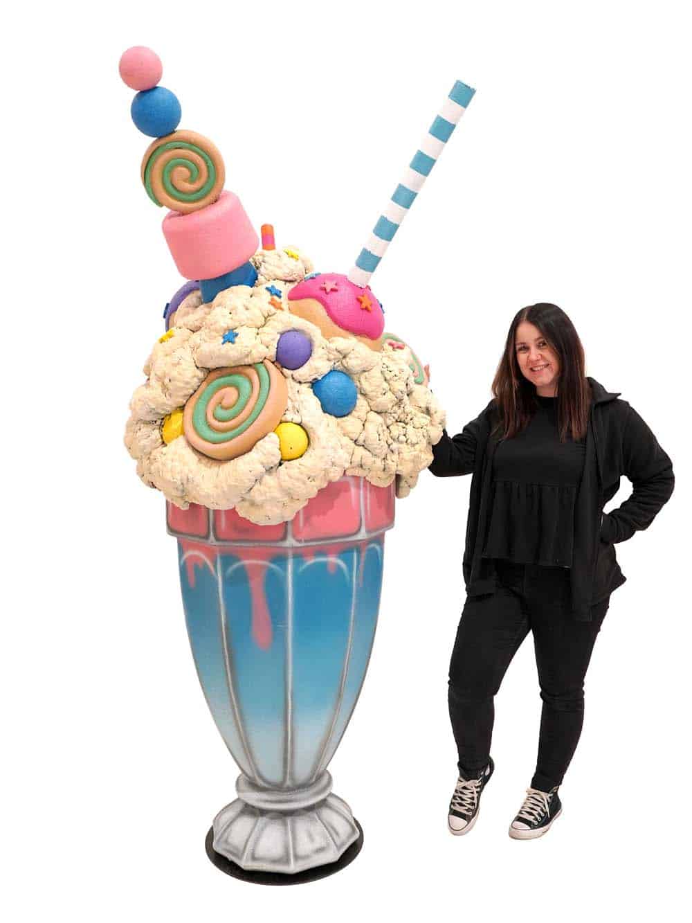 SN13566 _Giant Knickerbocker Glory_event_prop_hire_EPH_Creative_110. _optimised