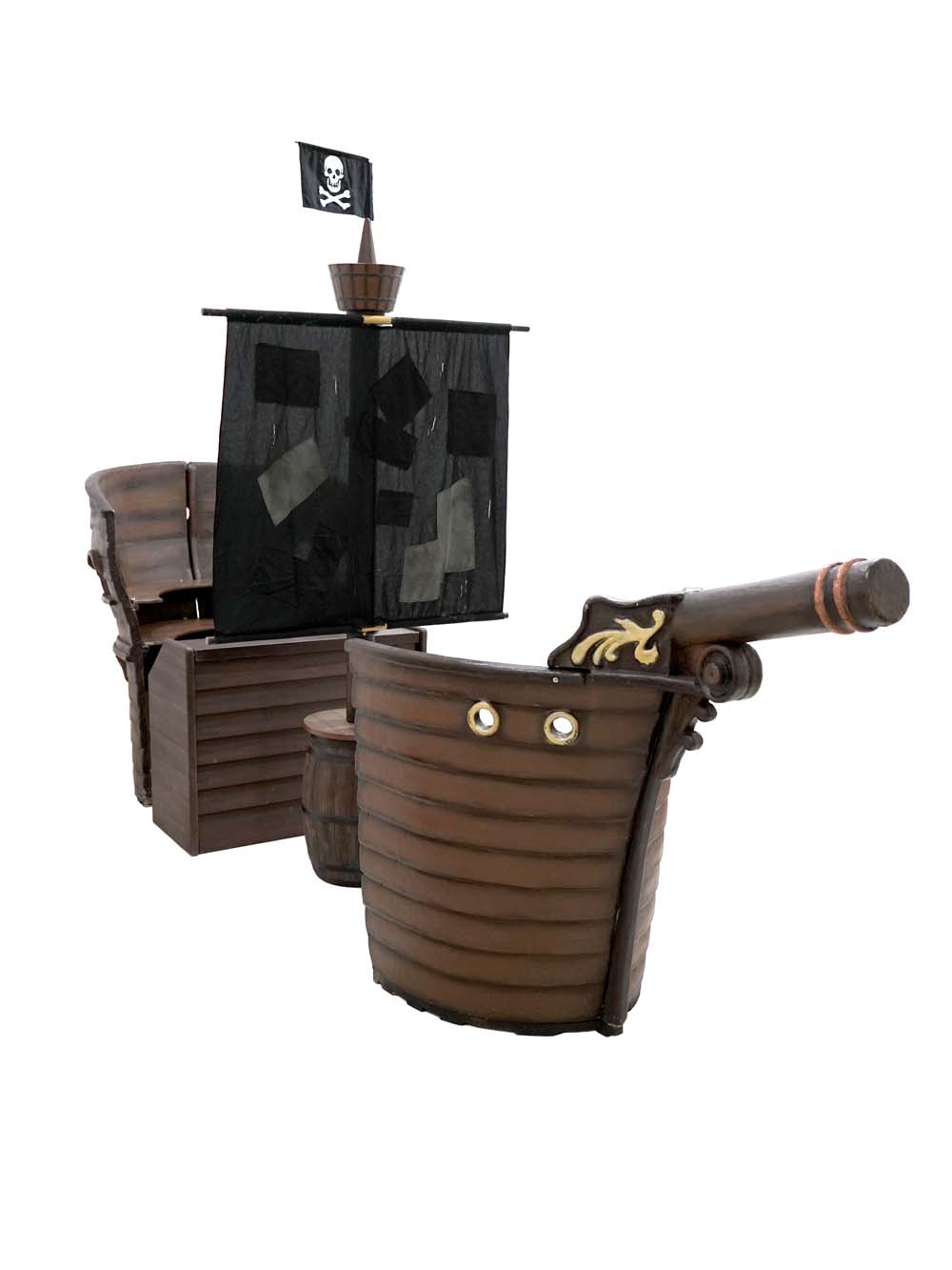 SN14550-_Pirate-Galleon-with-Pirate-Sail_event_prop_hire_EPH_Creative_411-_optimised