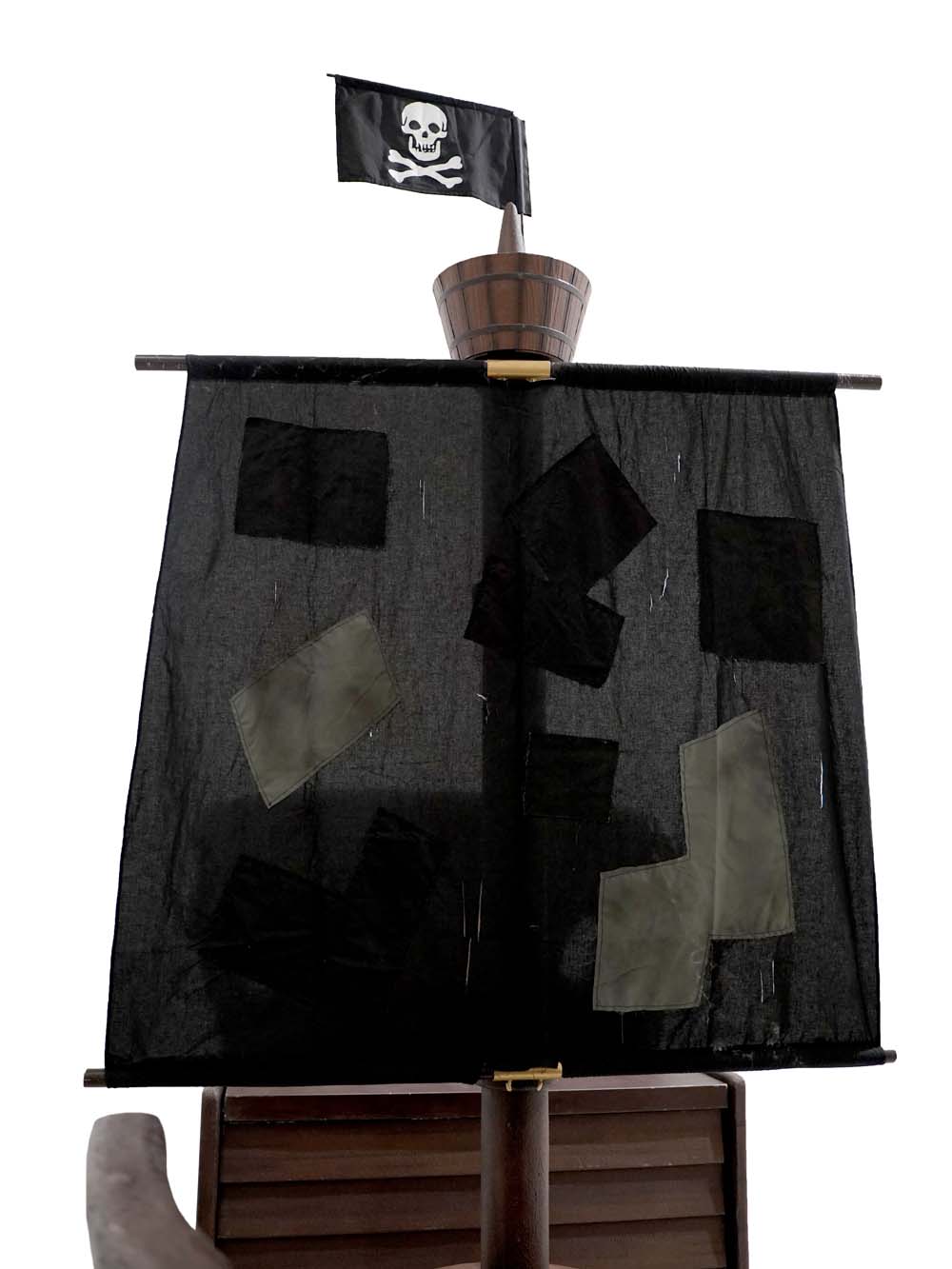 SN14550-_Pirate-Galleon-with-Pirate-Sail_event_prop_hire_EPH_Creative_426-_optimised