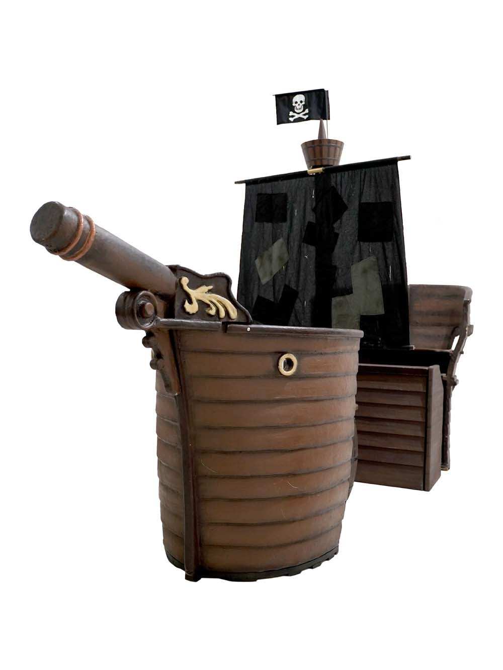SN14550-_Pirate-Galleon-with-Pirate-Sail_event_prop_hire_EPH_Creative_428-_optimised
