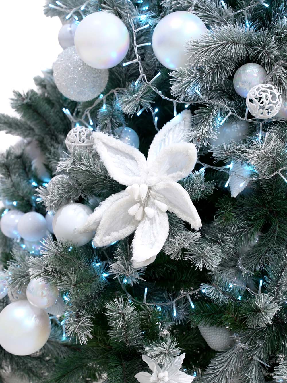 SN14846_Indoor Prelit Dressed Christmas Tree - 2.1m - White Luxe_event_prop_hire_EPH_Creative (10) copy _optimised