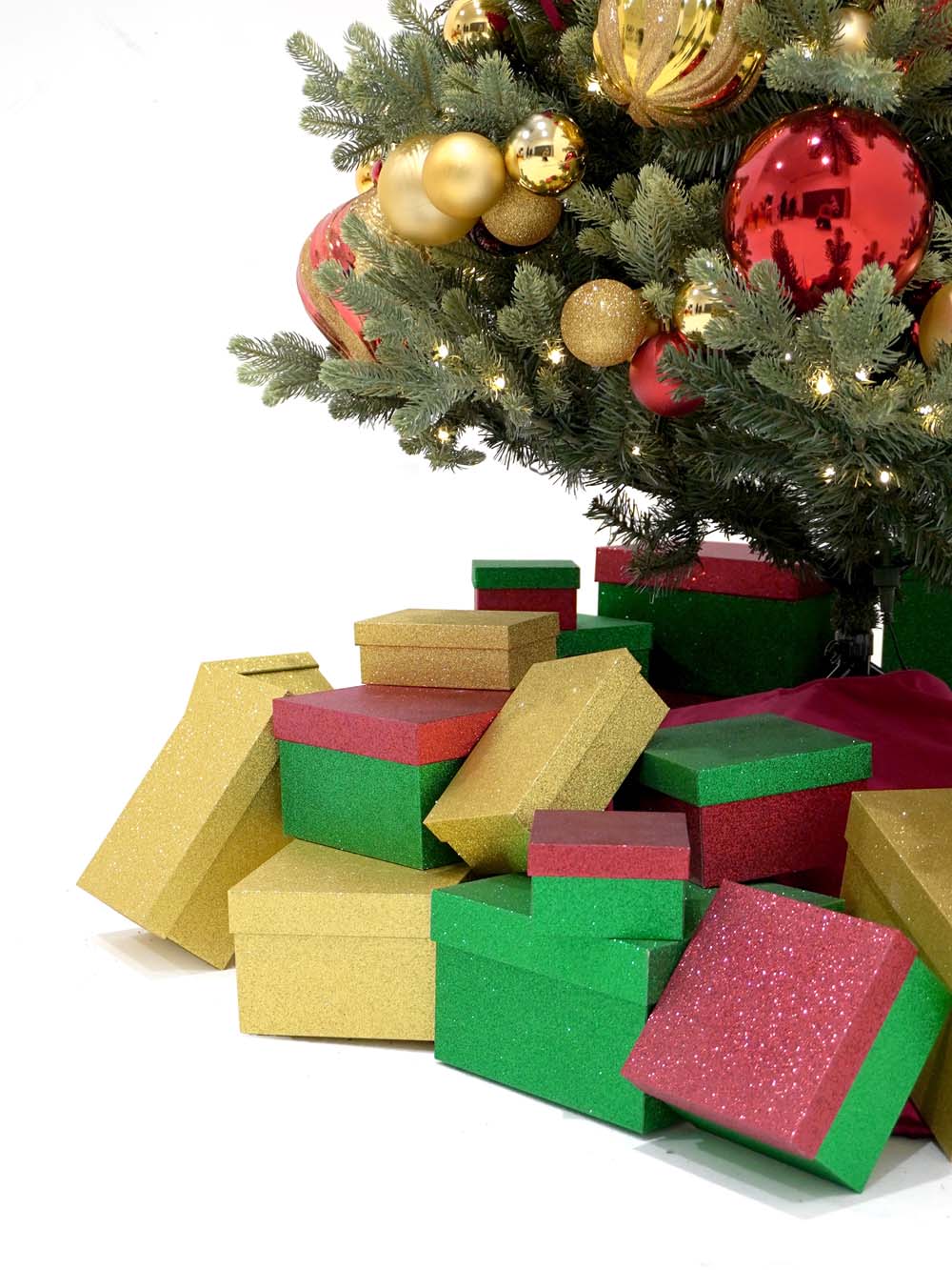 SN15114-_Traditional-Luxe-Dressed-Tree-1.8m-Full-Gift-Box-Dressing-Kit_event_prop_hire_EPH_Creative_795-_optimised