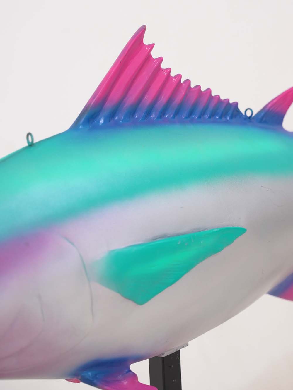 SN16318 _Colourful Fish - Silver_Turquoise - (Floor Standing)_event_prop_hire_EPH_Creative_118 copy _optimised