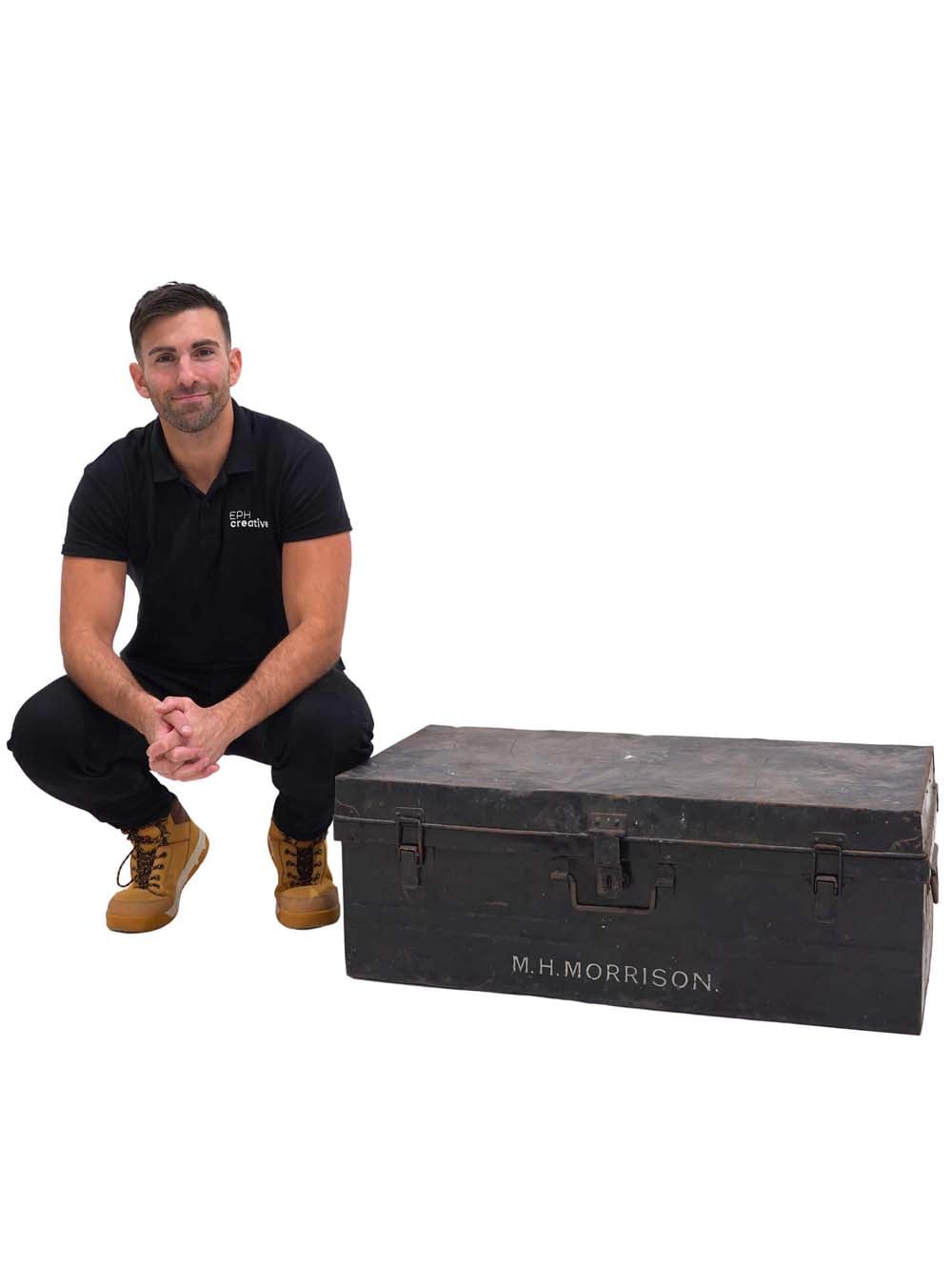 SN16052 _Vintage Metal Steamer Trunk_event_prop_hire_EPH_Creative_413 copy 2 _optimised