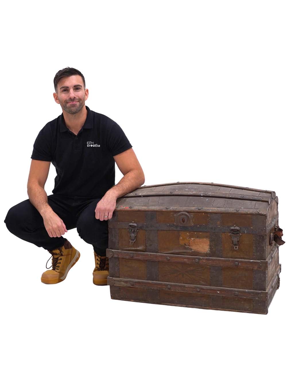 SN16053 _Large Vintage Chest_event_prop_hire_EPH_Creative_383 copy 2 _optimised