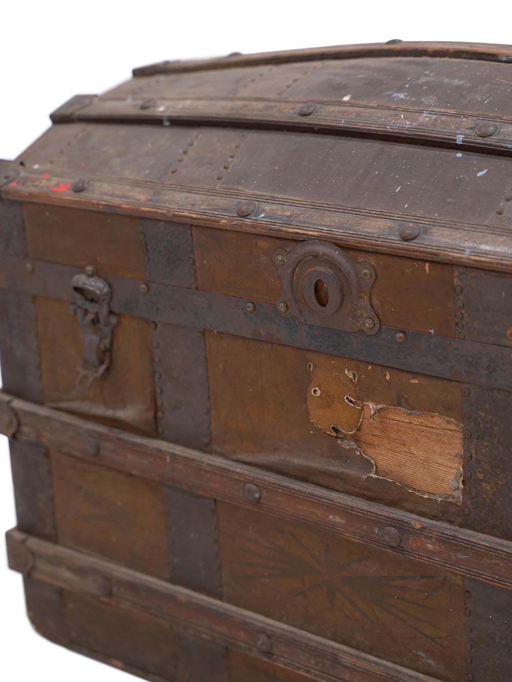 SN16053 _Large Vintage Chest_event_prop_hire_EPH_Creative_399 copy 2 _optimised