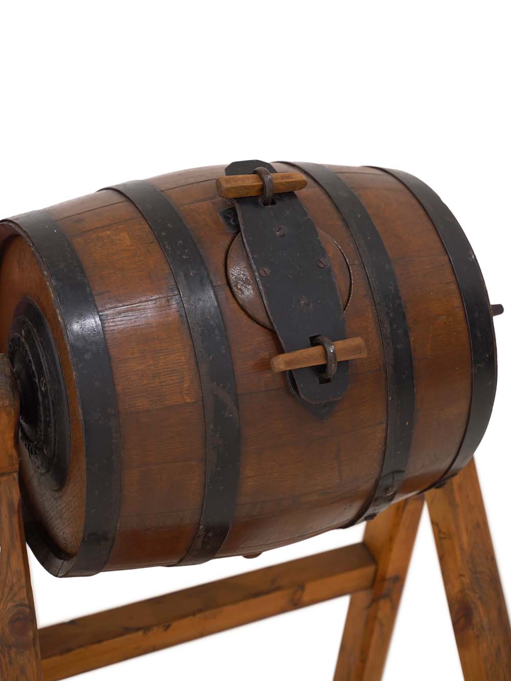 SN16054 _Butter Churn on Stand_event_prop_hire_EPH_Creative_147 copy _optimised