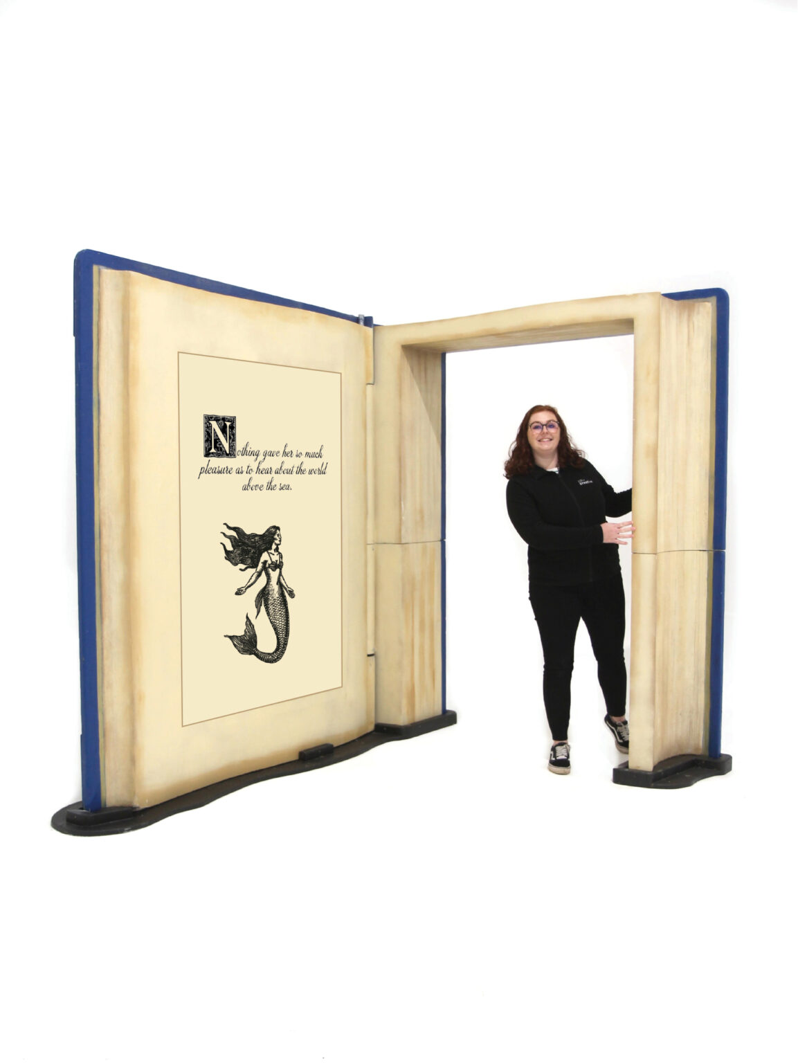 SN16495 Fairytale Book Entranceway #1 - The Little Mermaid Inside cover