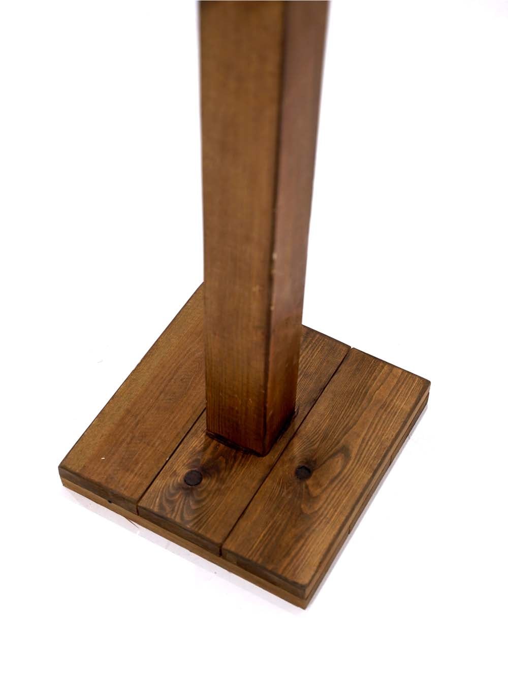 SN16416 _Rustic Walkway - Pink_Orange - (6 Stanchions, 4 Ropes)_event_prop_hire_EPH_Creative_092 copy _optimised