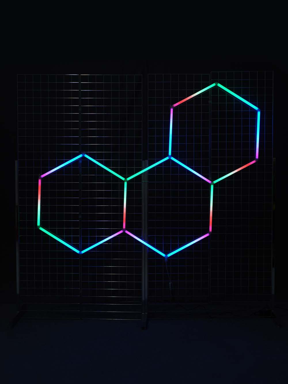 SN12143 _Hexagon Lighting (RGB) - 3 Grid System_event_prop_hire_EPH_Creative_007 copy _optimised