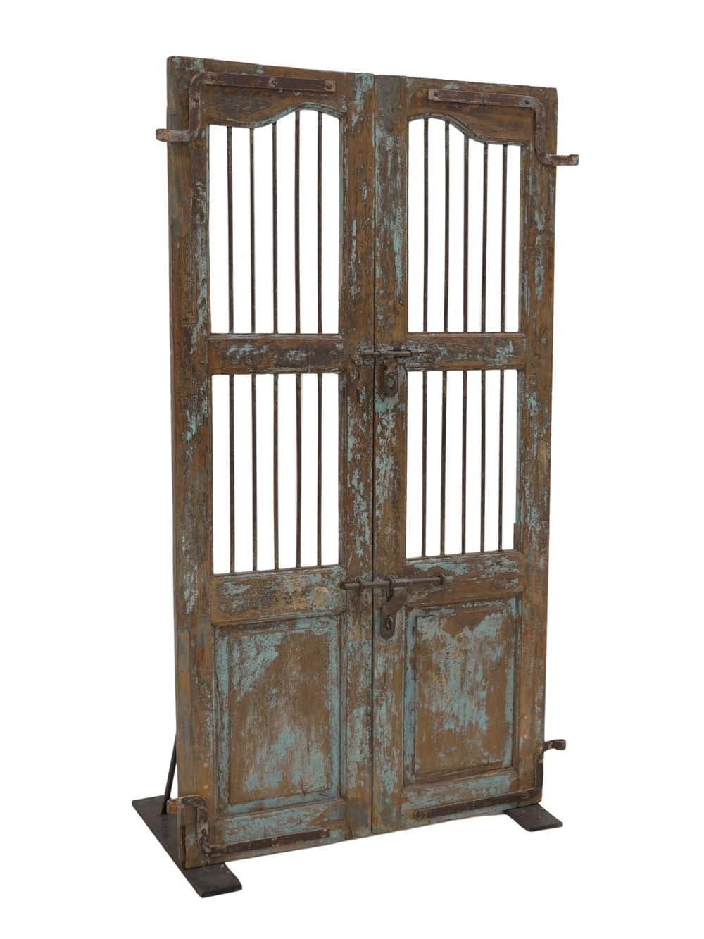 SN16723 _Distressed Freestanding Doors_event_prop_hire_EPH_Creative_087 copy _optimised