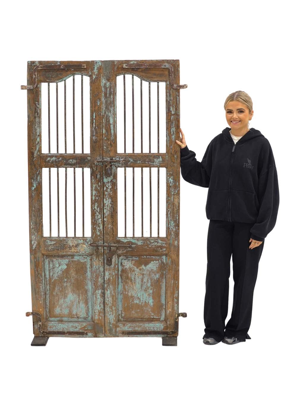 SN16723 _Distressed Freestanding Doors_event_prop_hire_EPH_Creative_096 copy _optimised