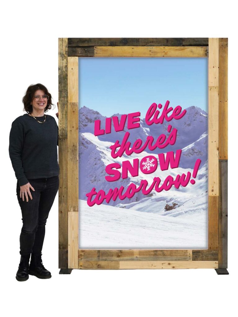‘Snow Tomorrow’ – Giant Palletwood Frame