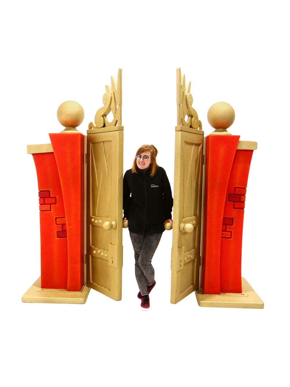 SN15035 _Red and Gold Gates Entranceway_event_prop_hire_EPH_Creative_010 copy _optimised
