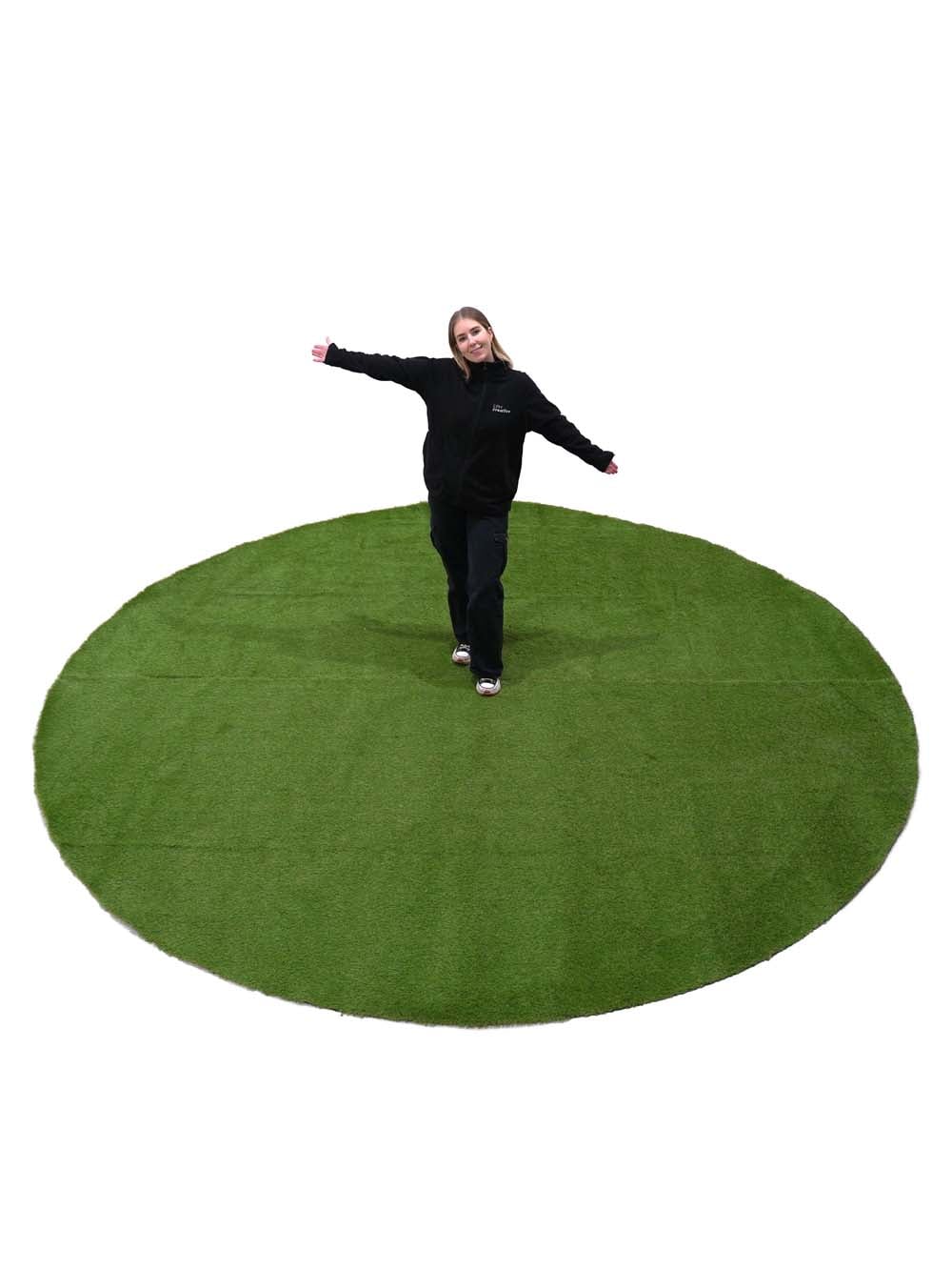SN15423 _Artificial Grass Circle - 4m (2 Pieces)_event_prop_hire_EPH_Creative_392 copy _optimised
