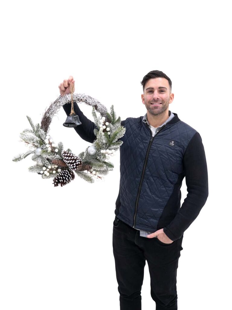 Frosted Pinecone Wreath