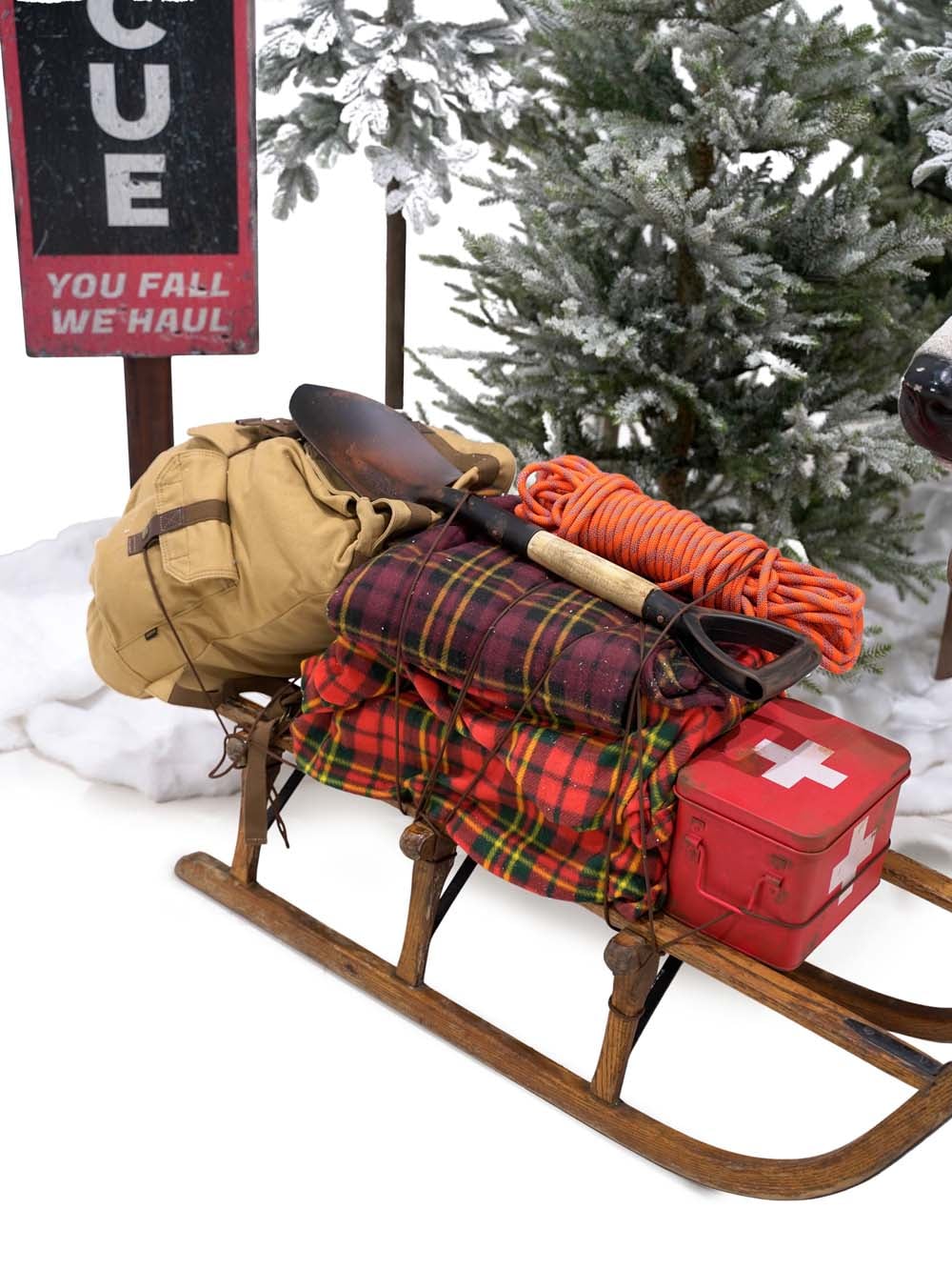 SN16975 _Winter Tree Montage - Alpine Rescue_event_prop_hire_EPH_Creative_267 _optimised