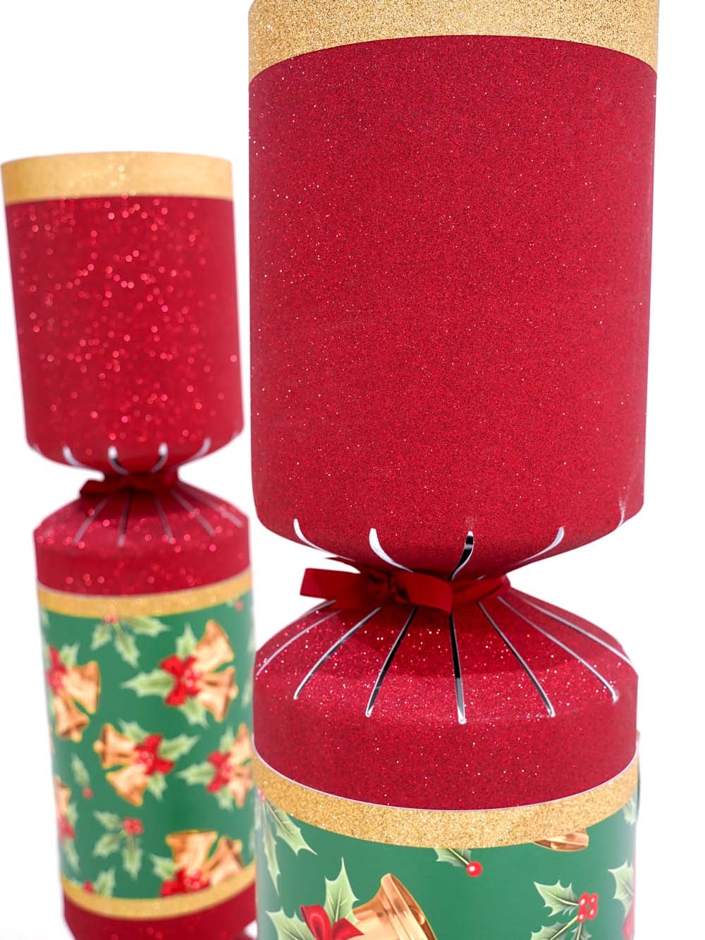 SN16977_Christmas Cracker Prop - large - Red_event_prop_hire_EPH_Creative (23) _optimised