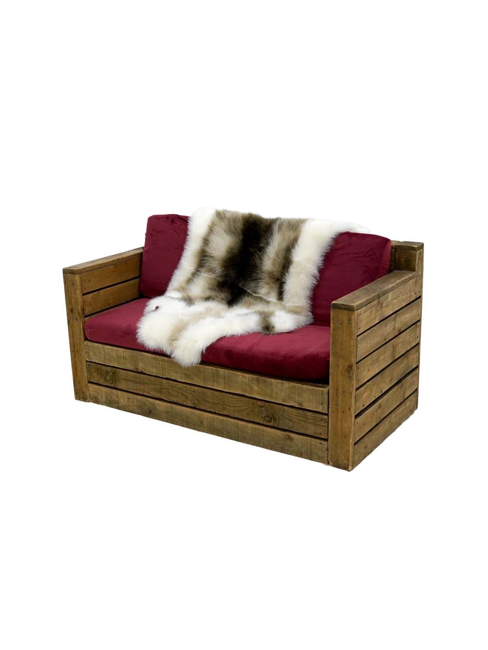 SN17262_Rustic Winter Lounge Set - Red_Fur_event_prop_hire_EPH_Creative (19) _optimised
