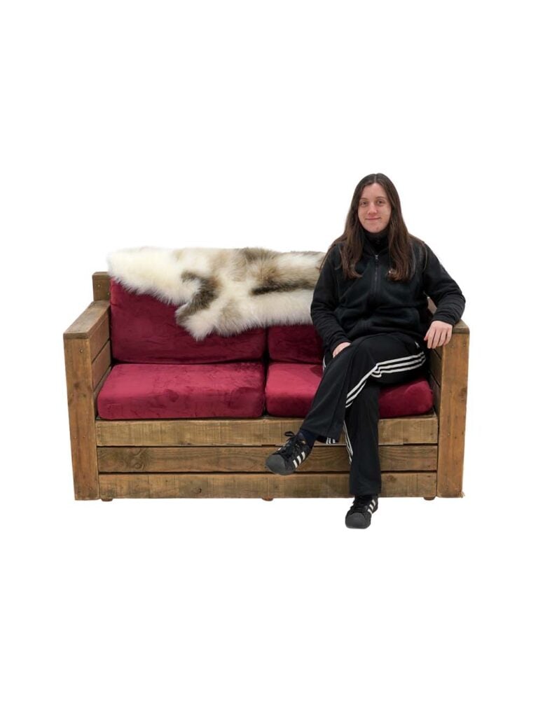 Rustic Winter Lounge Set – Red / Fur