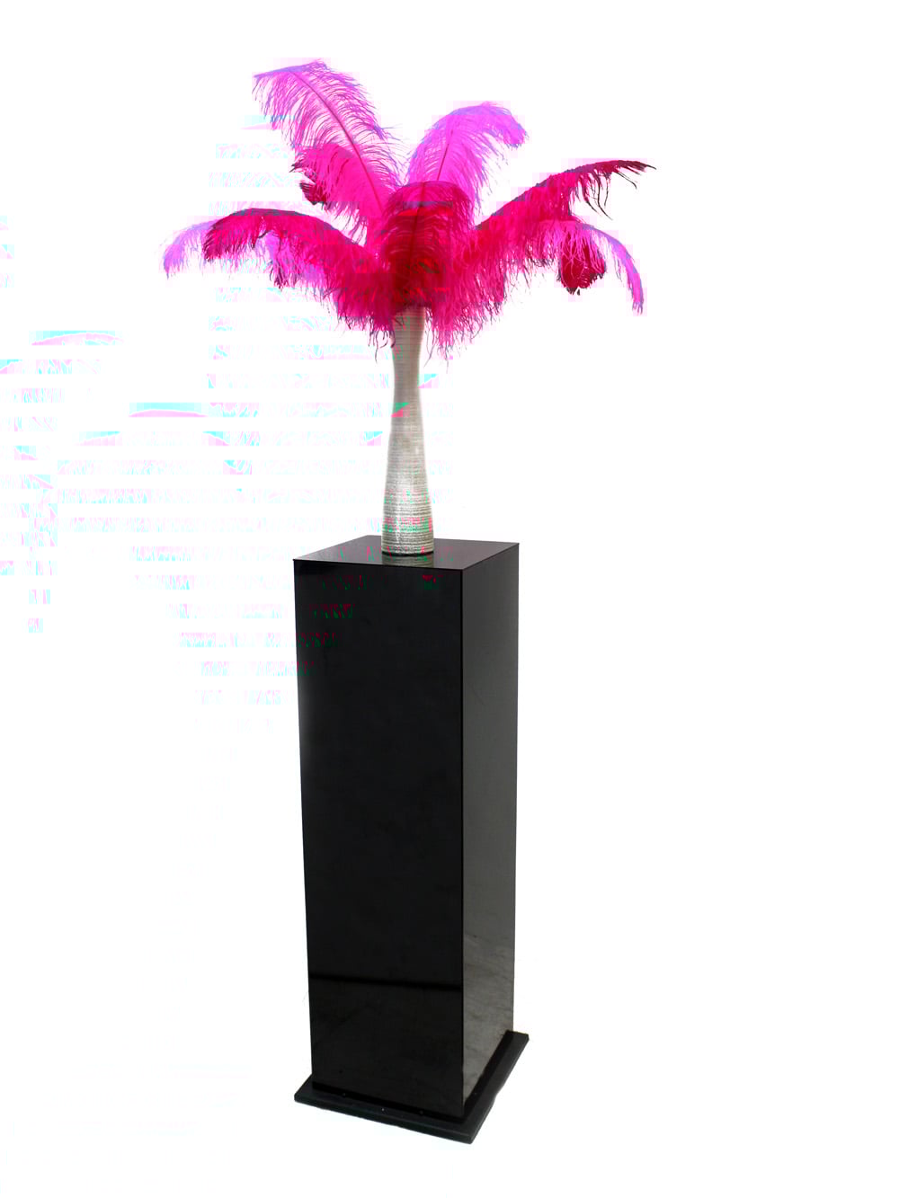 SN2957_Hot Pink & Fuchsia Feather Display in Gold Vase_event prop hire_0006_Hot Pink & Fuchsia_event prop hire_0288IMG_5475 copy_optimised