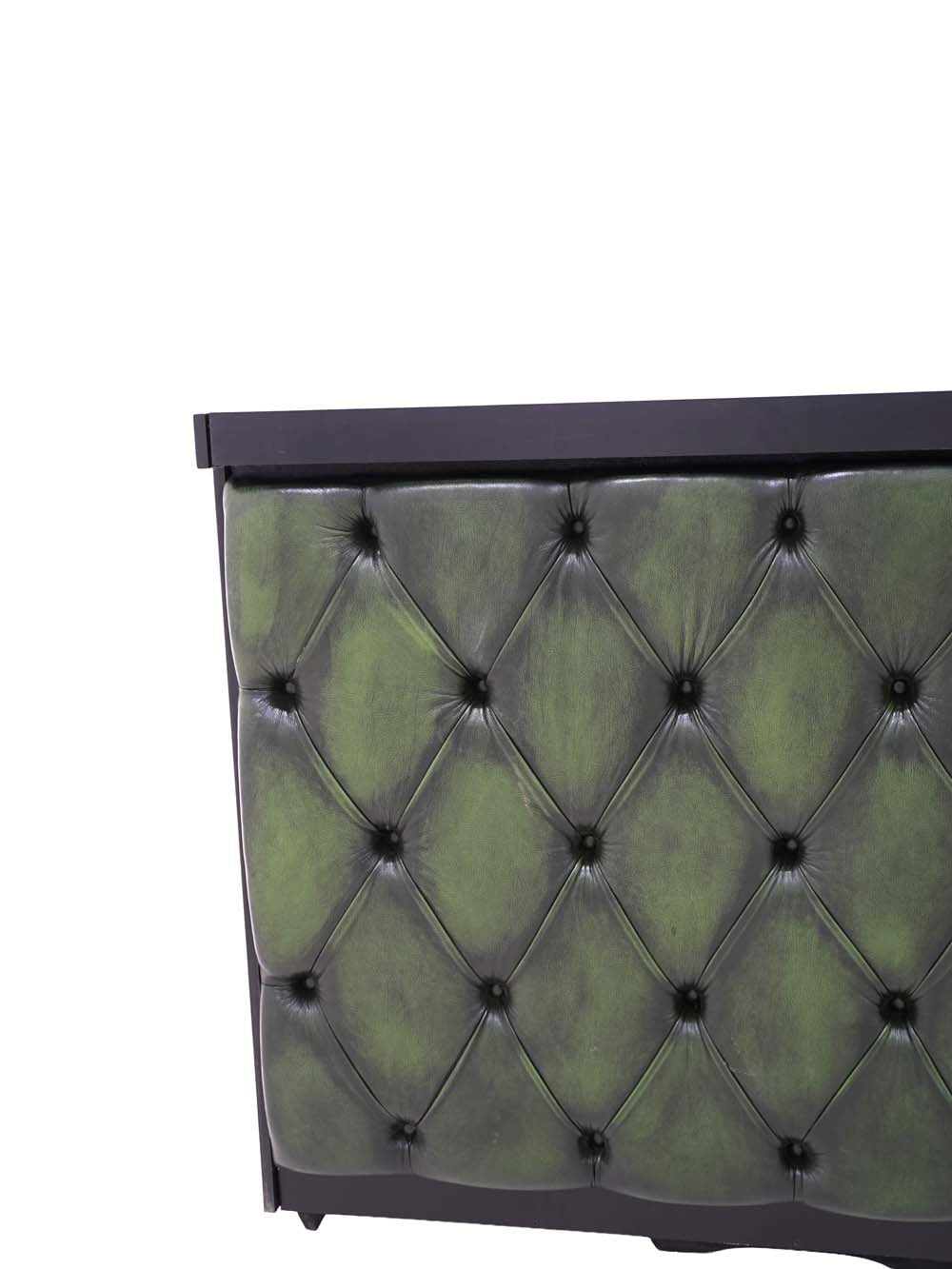 SN17576_Antique Green Chesterfield Bar (3m)_event_prop_hire_EPH_Creative (6) copy _Optimised