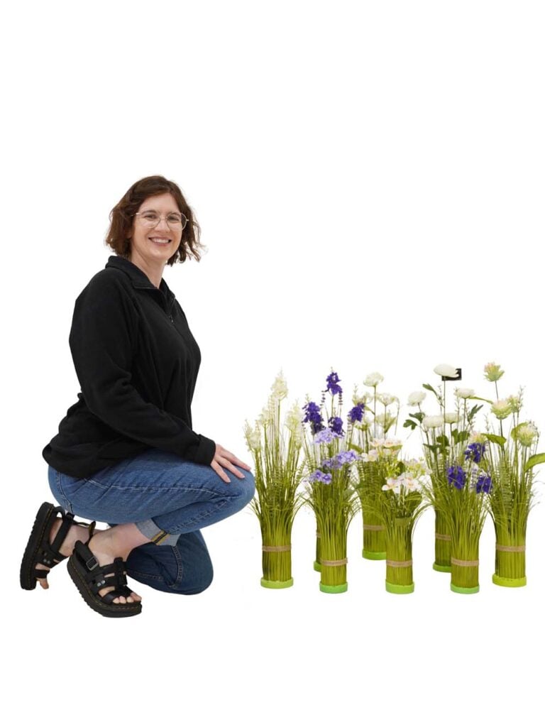Wildflowers Cool Colours – Set of 8 (Styles may vary)