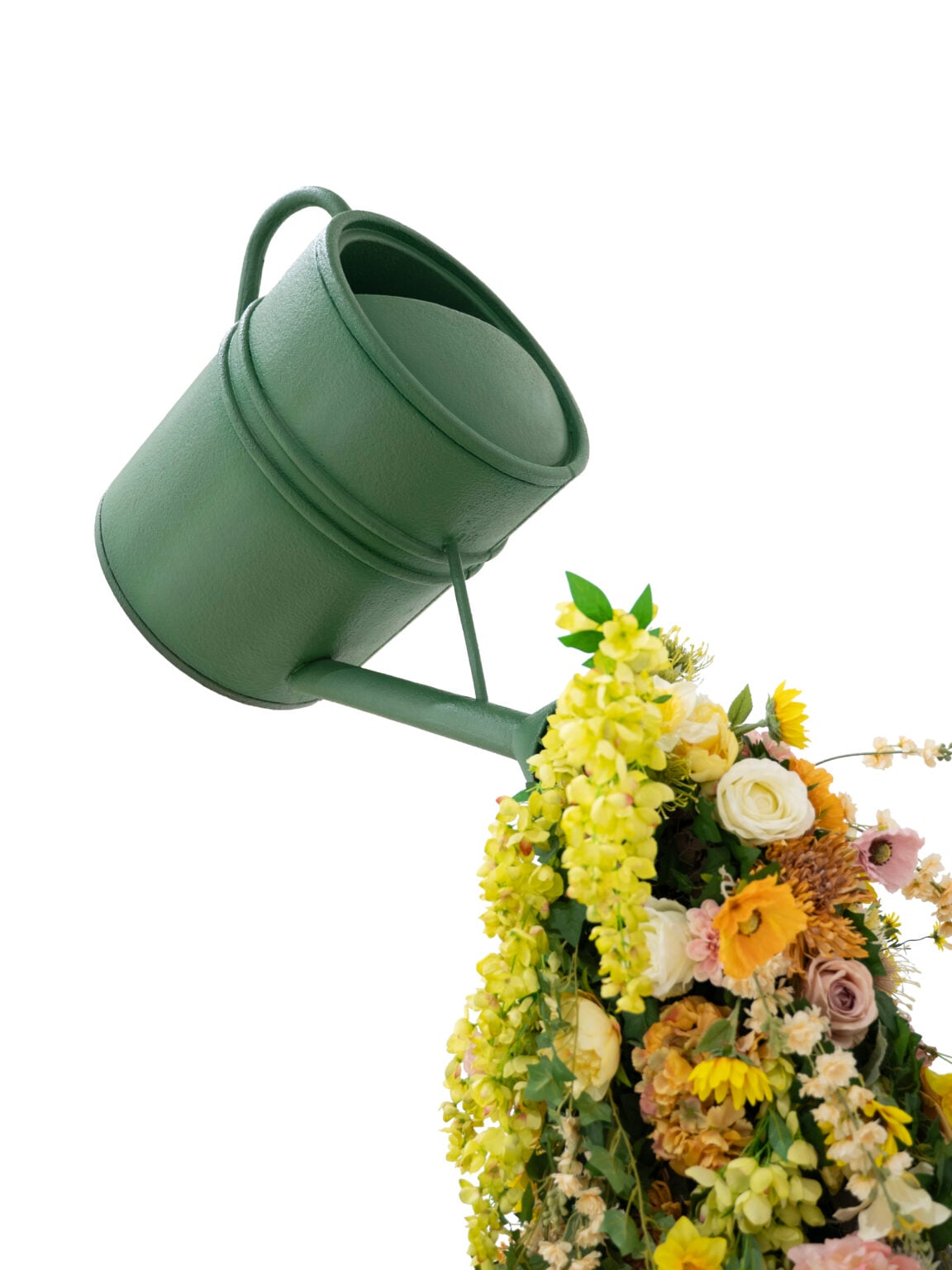 SN13017_BESPOKE ITEM - Watering Can & Floral Display_event_prop_hire_EPH_Creative (1) copy _high_res
