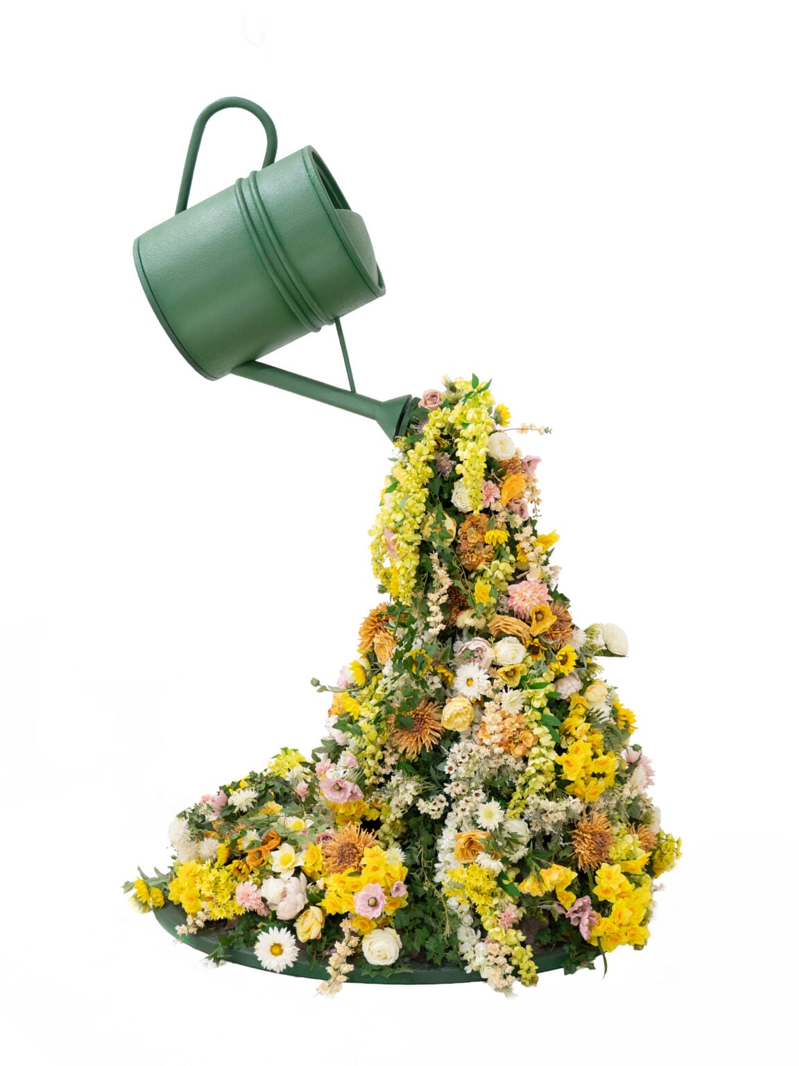 SN13017_BESPOKE ITEM - Watering Can & Floral Display_event_prop_hire_EPH_Creative copy _high_res